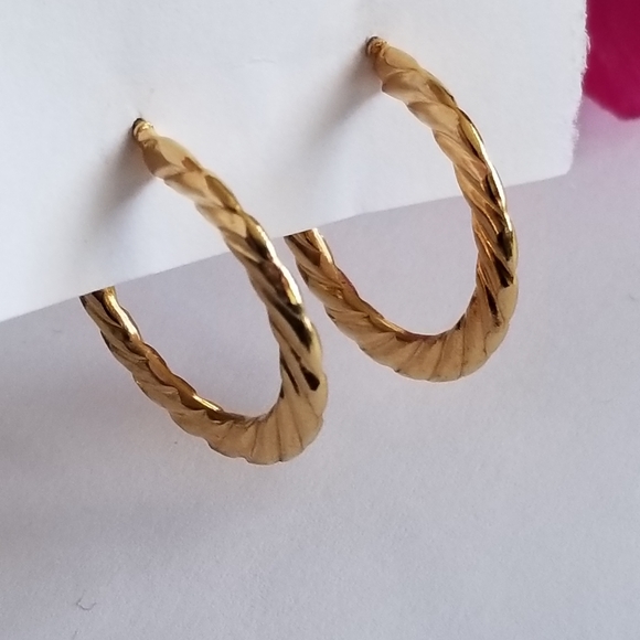 Relisted - Hoop earrings gold tone metal ribbed twist pierced post backs - Picture 3 of 8
